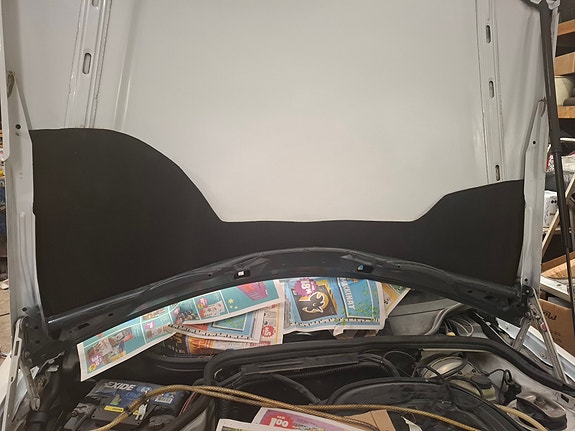 Mb 190 w201 konepellin äänieriste