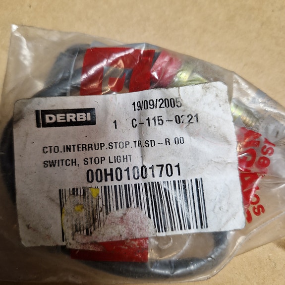 Jarruvalon katkaisija (taka), Aprilia/Derbi/Gilera