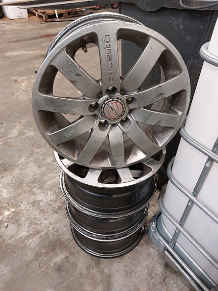 Stillauto 5x108 alumiinivanteet