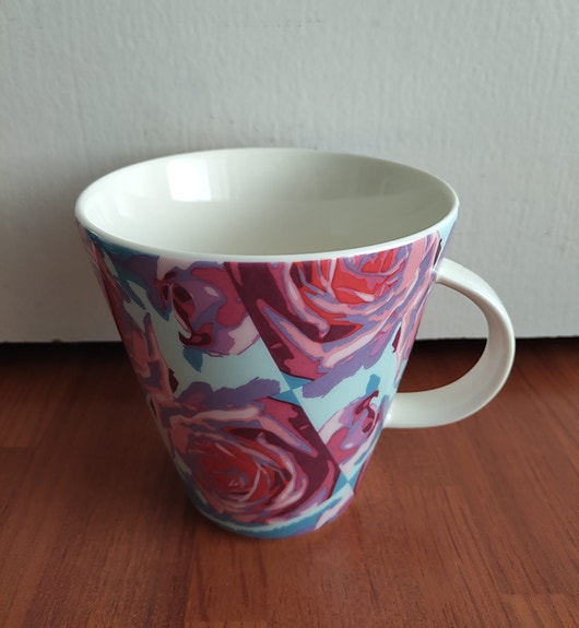 Arabia, Koko muki, Roses