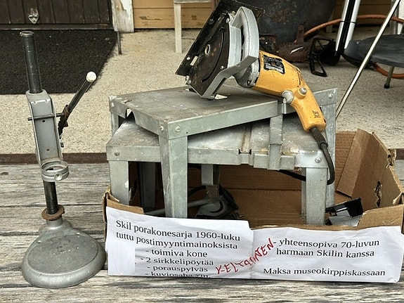 Skil porakonelaitesarja, keltainen porakone 1960-luku vintage