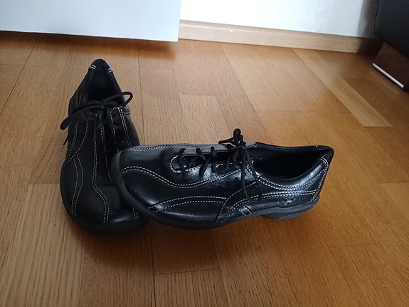 Sievi kengät 37