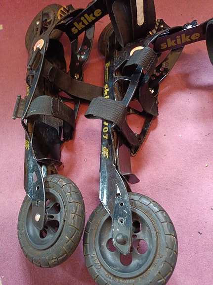 Skeleton rullaluistimet