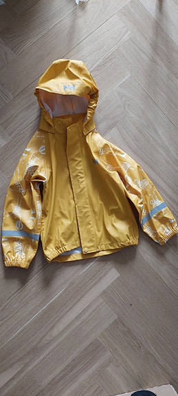 Helly Hansen sadetakki 116
