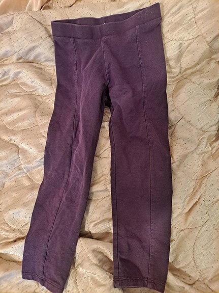 H&M tyttöjen housut koko 110 violetti