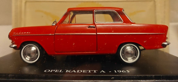 Pienoismalli Opel Kadett A 1963 pun 1/24