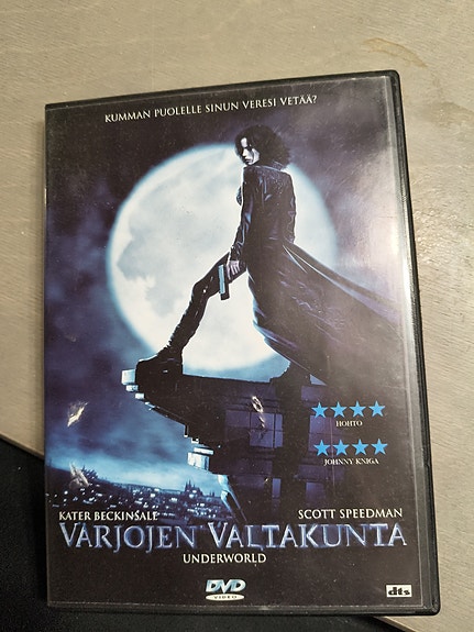 Varjojen valtakunta DVD-elokuva