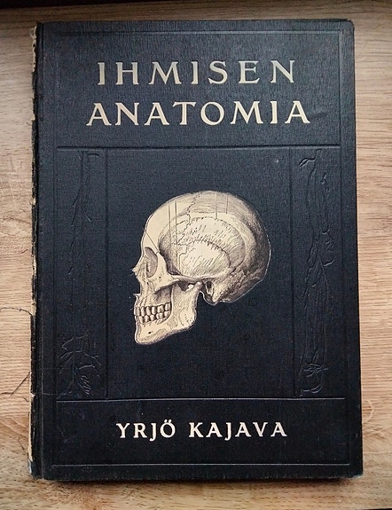 Yrjö Kajava - Ihmisen anatomia