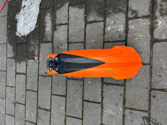 KTM Katteita myynnissä