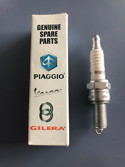 Champion RG6YC sytytystulppa Vespa GT200