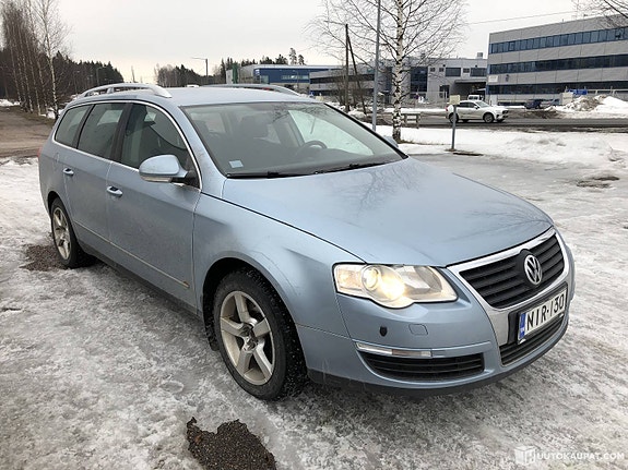 VW Passat Variant -09 bensa/kaasu osiksi tai kunnostettavaksi