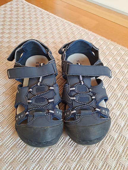 Gulliver sandaalit 36