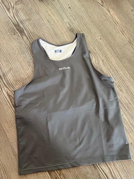 Reebok urheilutoppi naiset XL