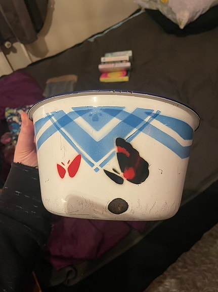 Perhoskuvioinen vintage Emali kulho
