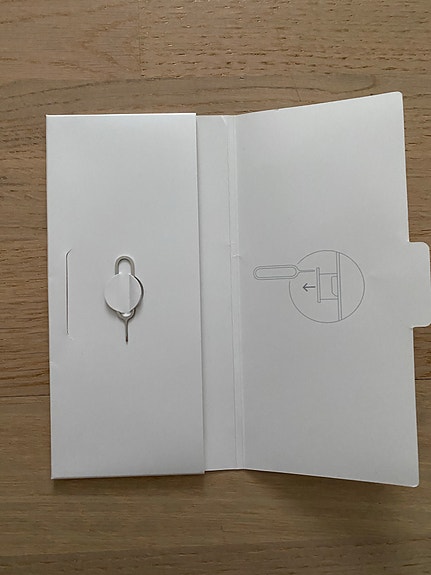 Apple SIM avaustyökalu