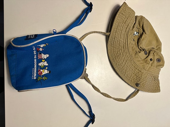 Muumi reppu ja hattu