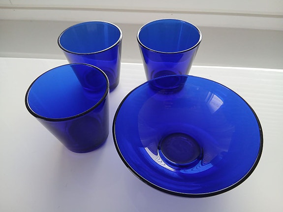 Siniset astiat Kaj Franck Iittala