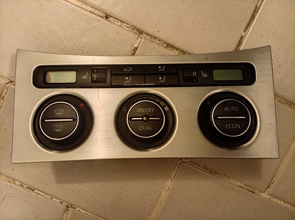 Volkswagen lämmönsäätöpaneeli