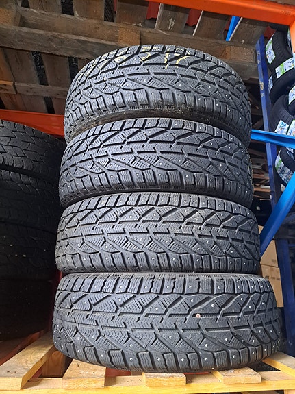 235/65R17 108T Kormoran Studd nastarengassarja