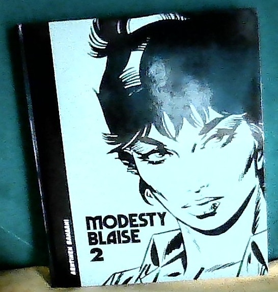 Myydään Modesty Blaise kirjat 2 ja 3
