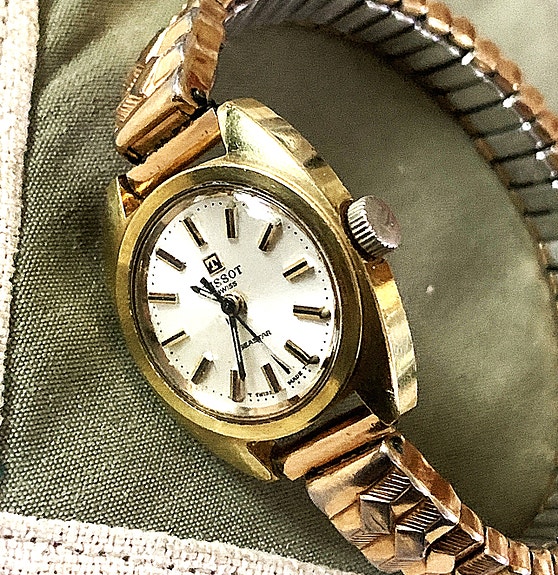 TISSOT Seastar Swiss mekaaninen naisten rannekello