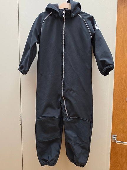 Name it musta softshell haalari 98cm
