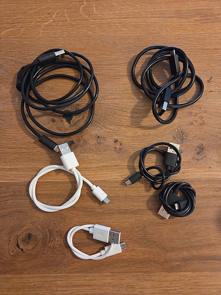 USB A - Micro USB kaapeli