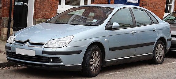 Citroen C5 moottori diesel 2.0, vaihdelaatikko jne...