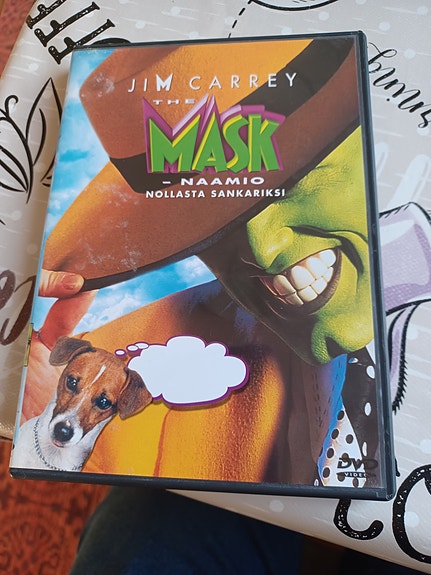 Jim Carrey THE MASK - NAAMIO nollasta sankariksi