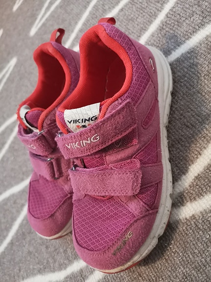 Viking lenkkarit koko 32