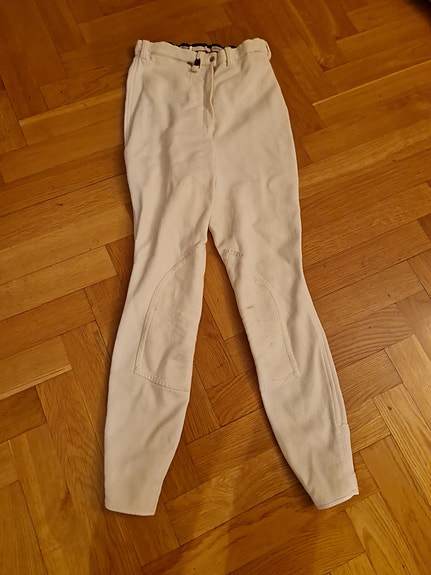 valkoiset kisa/ratsastus housut 150cm, muodokkaammalle