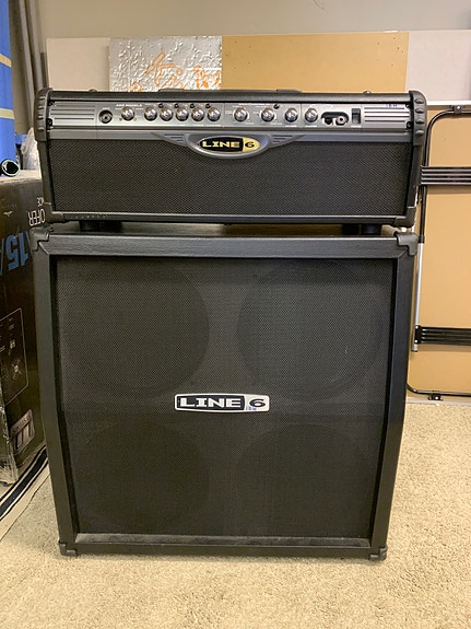 LINE6 SPIDER II KITARAVAHVISTIN NUPPI 2x75W ja LINE6 4x12" kaiutinkaappi 150W
