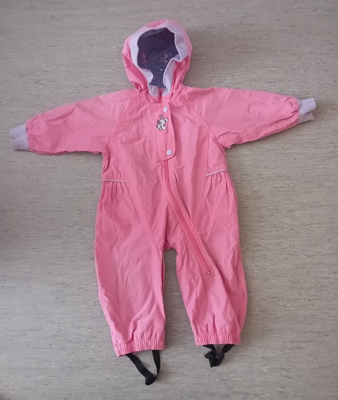 Huppullinen ulkoiluhaalari koko 80
