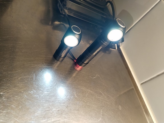 Ledwise Eco taskulamput, ladattavat.