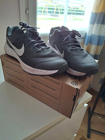 Nike Revolution 6 NN