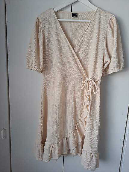 Beige mekko