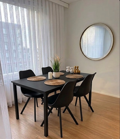 FREE Delivery! IKEA Dining Table with 4 kpl Asko Black Chairs