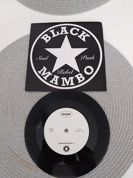 Black Mambo 7" Revolution time