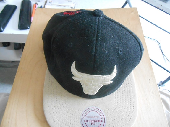 Mitchell & Ness Hardwood Classics lippalakki musta–beige