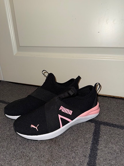 Puma juoksukengät koko 40.5 musta vaaleanpunainen