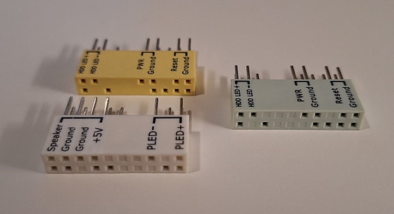 3 kpl ASUS Q-Connector Front Panel -adaptereita