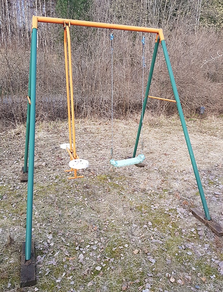 Lasten kiikku / keinu