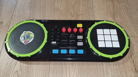 Lasten elektroninen DJ-mikseri / Musiikkilelu