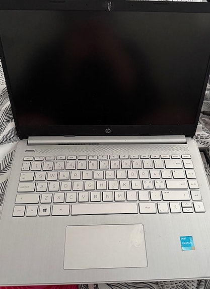 HP kannettava tietokone hopea
