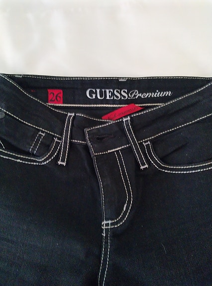 Guess farkut, N  26 tuumaa