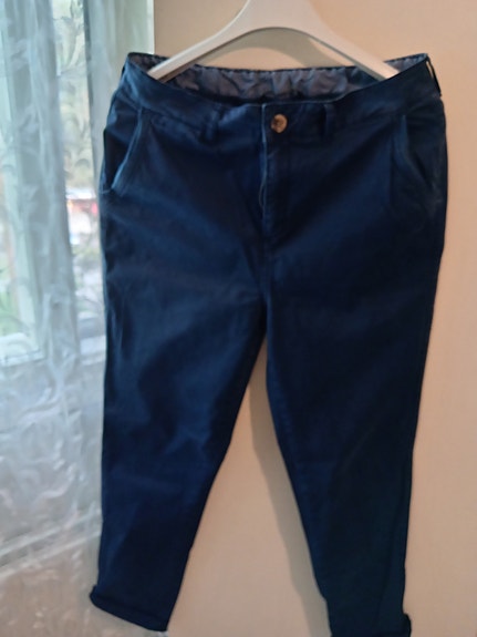 Chino- housut