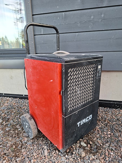 Vuokrataan hyvä rakennuskuivain