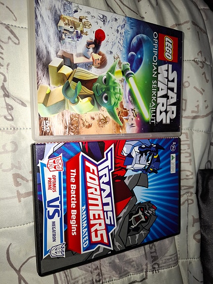 Lego Star Wars ja Transformers the Battle Begins DVD-elokuvat