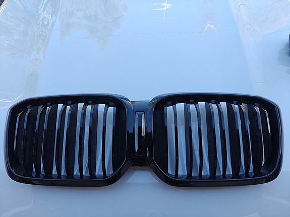 BMW X3 G01 X4 G02 LCI Kiiltävän mustat M-look munuaiset