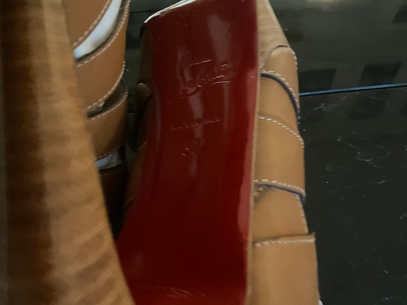 Christian Louboutin nahkaiset korkokengät koko 37 ruskea